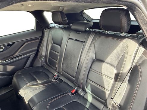 Used 2020 Jaguar F-PACE Prestige image 16