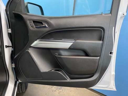 Used 2022 Chevrolet Colorado LT w/ LT Convenience Package image 45