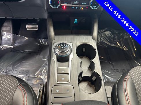 Used 2023 Ford Escape ST-Line image 16