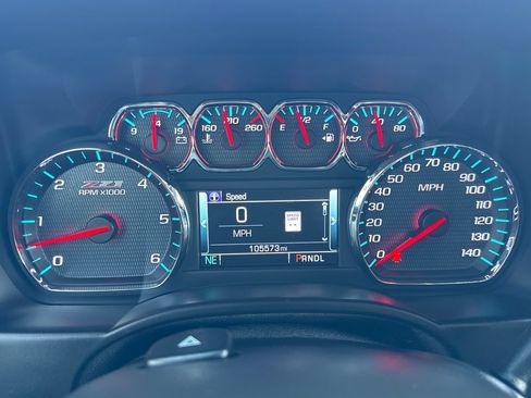 Used 2019 Chevrolet Tahoe LT w/ Luxury Package AWD/4WD image 15