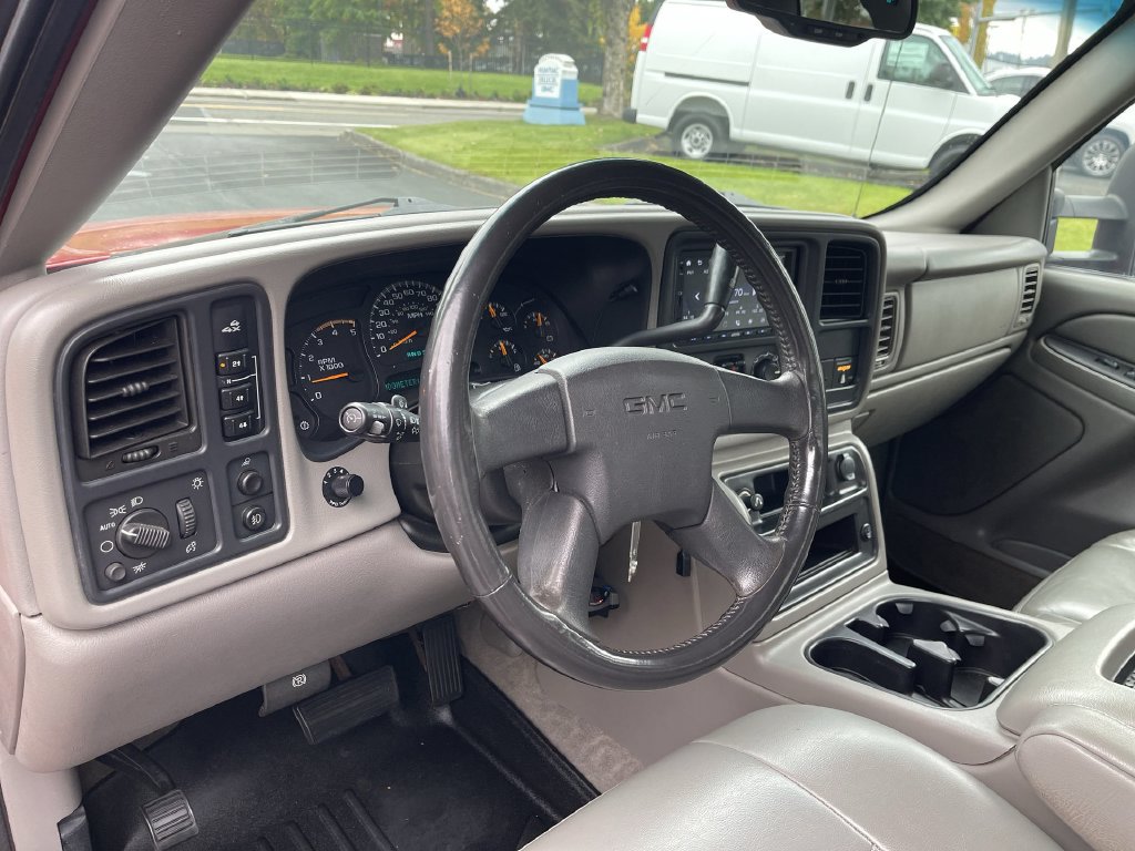 Used 2004 GMC Sierra 2500 SLE w/ Heavy-Duty Power Package AWD/4WD image 10