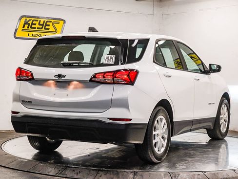 Used 2023 Chevrolet Equinox LS image 4