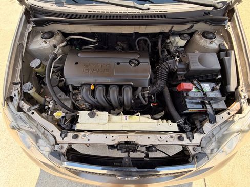 Used 2006 Toyota Corolla LE FWD image 8
