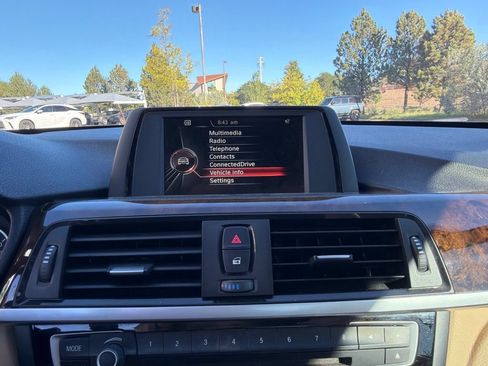 Used 2016 BMW 428i xDrive Convertible AWD/4WD image 14