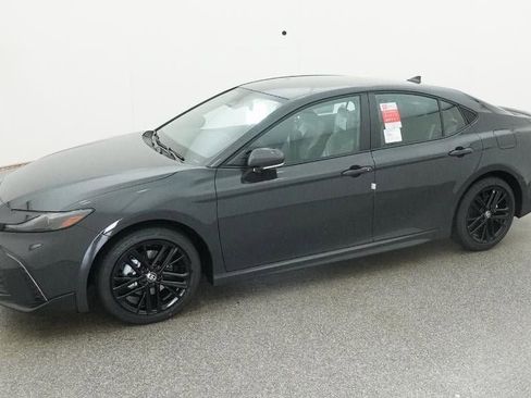 New 2026 Toyota Camry SE image 2