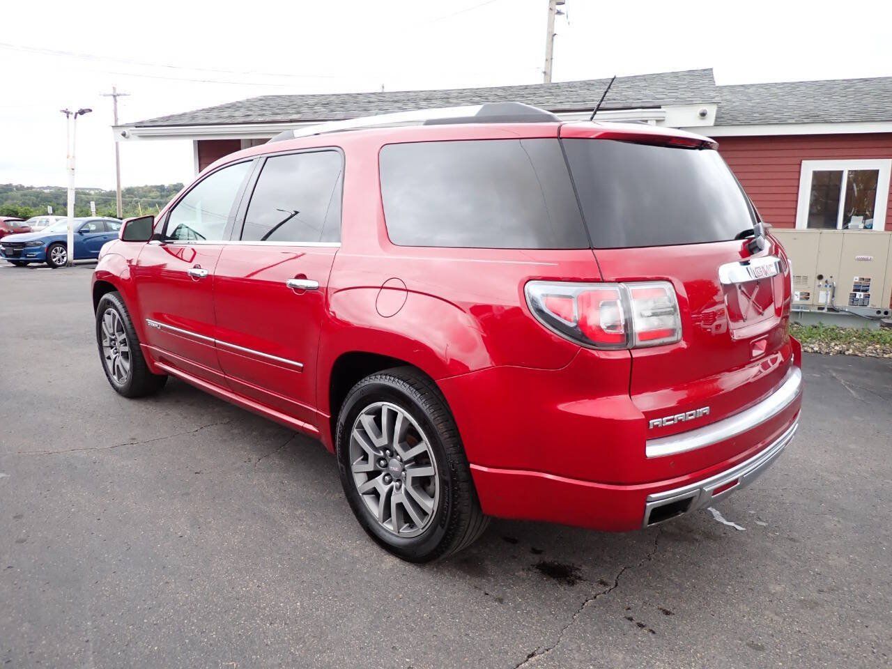Used 2013 GMC Acadia Denali AWD/4WD image 4