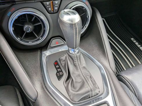 Used 2018 Chevrolet Camaro SS RWD image 21