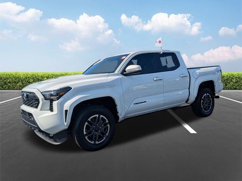 Used 2024 Toyota Tacoma TRD Sport image 8