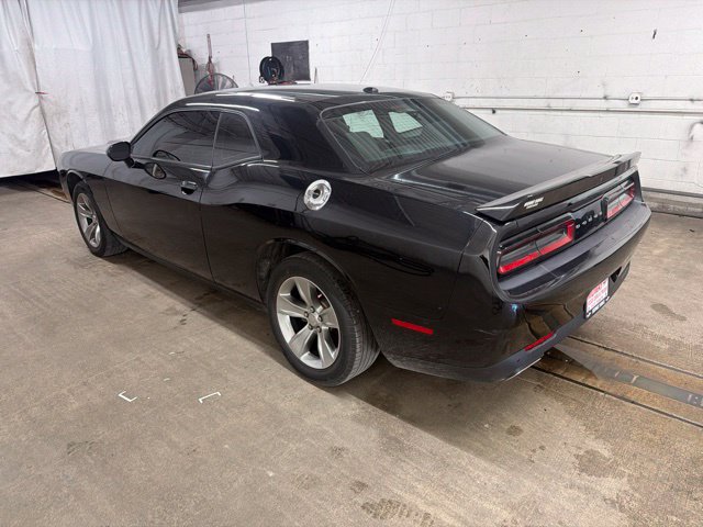 Used 2021 Dodge Challenger SXT w/ Driver Convenience Group RWD image 3