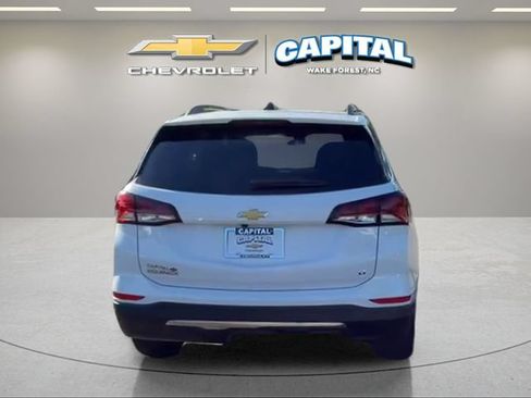 Used 2022 Chevrolet Equinox LT FWD image 4