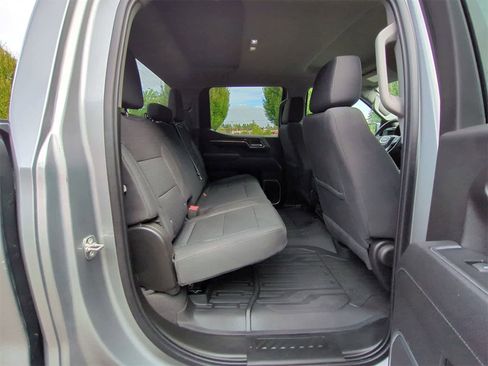 Used 2023 GMC Sierra 1500 SLE w/ X31 Off-Road Package image 20