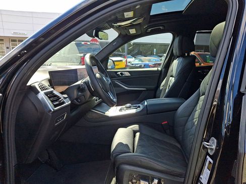 Used 2026 BMW X7 xDrive40i w/ Executive Package image 15