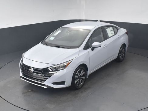 New 2025 Nissan Versa SV w/ Trunk Package image 17