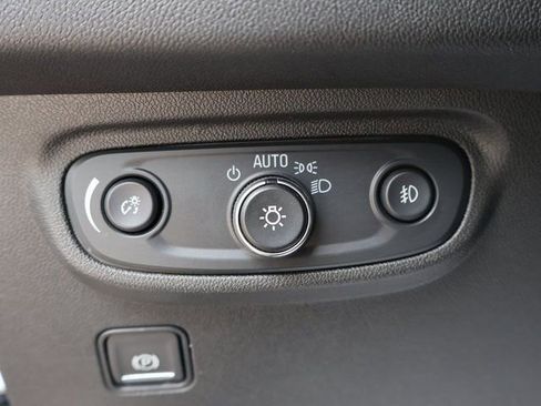 Certified 2024 GMC Terrain SLT AWD/4WD image 36