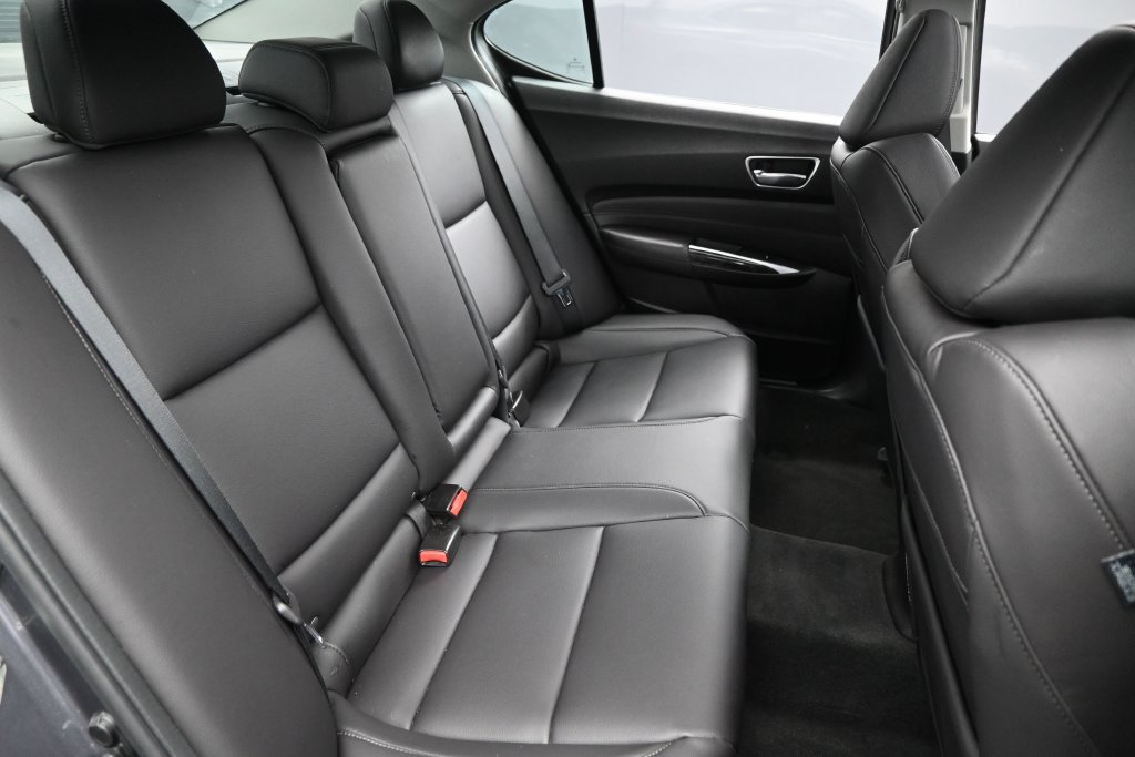 Used 2018 Acura TLX FWD image 25