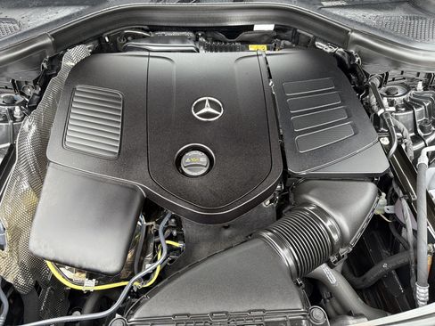 Certified 2025 Mercedes-Benz GLC 300 w/ AMG Line image 36