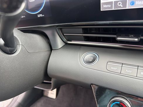 Used 2025 Hyundai Elantra N FWD image 27