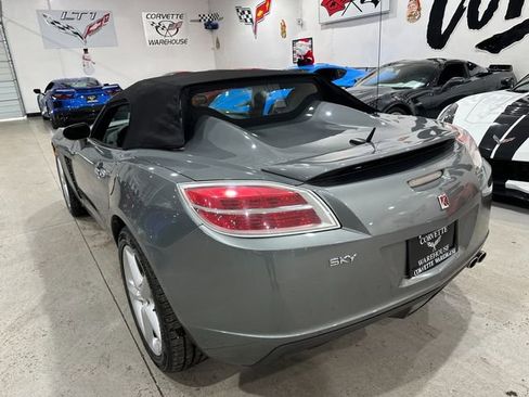 Used 2007 Saturn Sky w/ Premium Trim Pkg image 3
