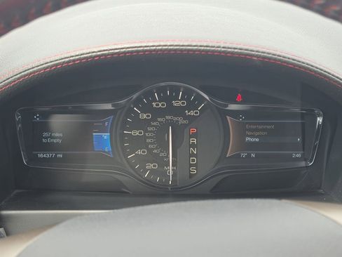 Used 2014 Lincoln MKX AWD w/ Equipment Group 102A image 21