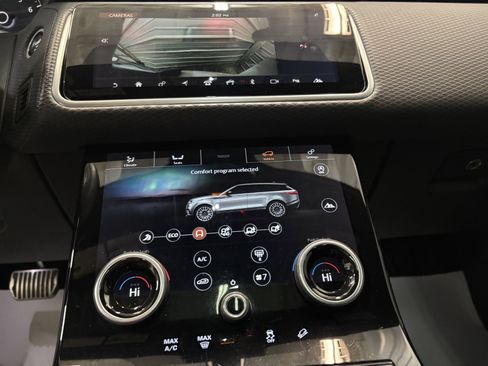 Used 2020 Land Rover Range Rover Velar R-Dynamic S image 20