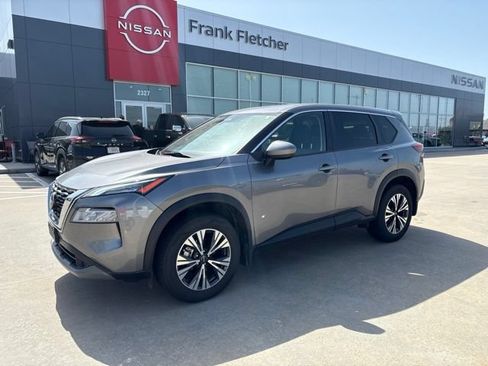 Used 2023 Nissan Rogue SV FWD image 1