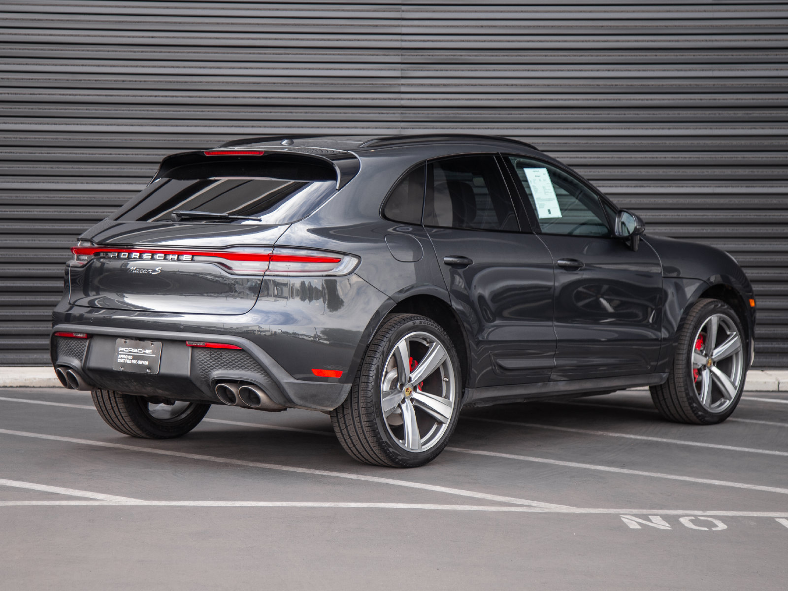 Certified 2024 Porsche Macan S AWD/4WD image 7