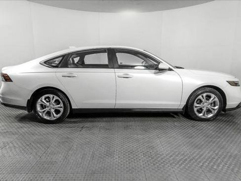 Used 2024 Honda Accord LX image 7