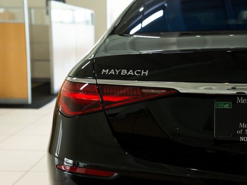 Certified 2022 Mercedes-Benz Maybach S 580 4MATIC image 16