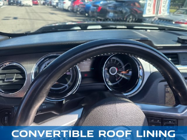 Used 2013 Ford Mustang GT Premium w/ Electronics Pkg RWD image 16