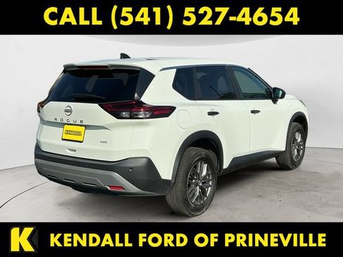 Used 2023 Nissan Rogue S AWD/4WD image 5