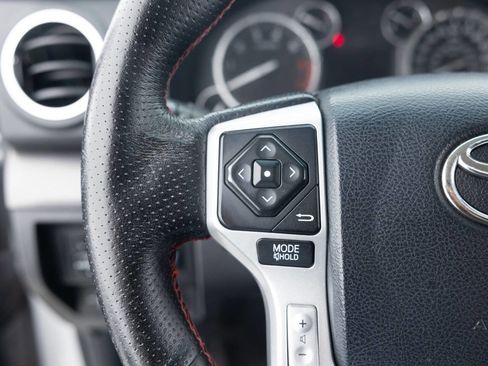 Used 2015 Toyota Tundra SR5 w/ SR5 Upgrade Package image 41