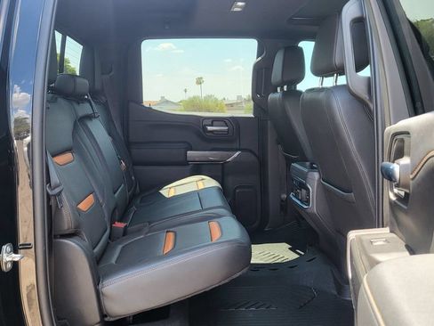 Used 2020 GMC Sierra 1500 AT4 w/ Technology Package AWD/4WD image 23