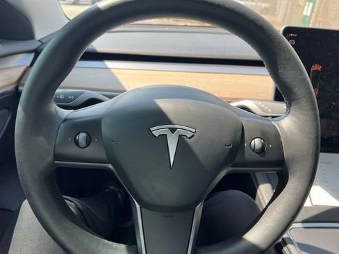 Used 2023 Tesla Model 3 Standard Range RWD image 13