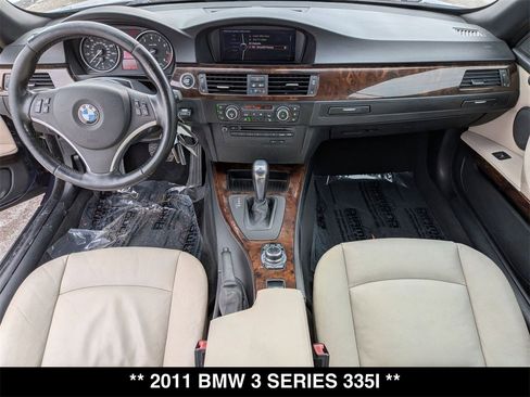Used 2011 BMW 335i Convertible image 24