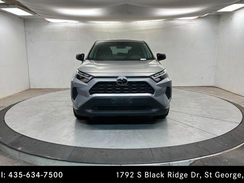 Used 2024 Toyota RAV4 LE image 8