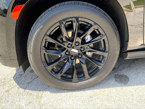 Certified 2024 Cadillac Escalade Sport Platinum w/ LPO, ONYX Package AWD/4WD image 9