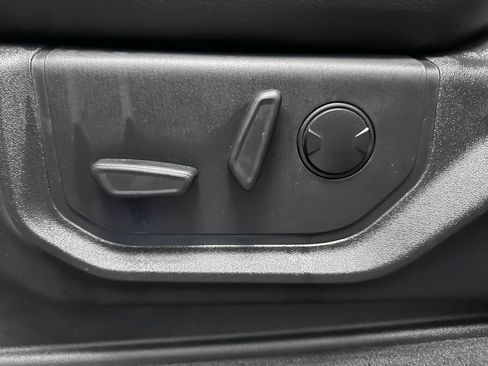 Used 2021 Ford F350 Lariat image 22