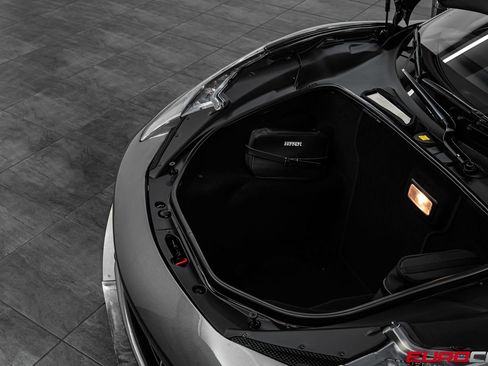 Used 2014 Ferrari 458 Italia Coupe RWD image 10