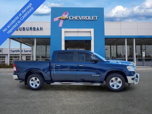 Used 2019 RAM 1500 Big Horn AWD/4WD image 4