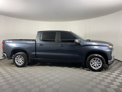 Used 2020 Chevrolet Silverado 1500 LT image 2