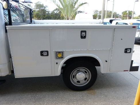 Used 2019 Ford F250 XL w/ Power Equipment Group image 15