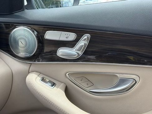 Certified 2019 Mercedes-Benz C 300 4MATIC Sedan image 33