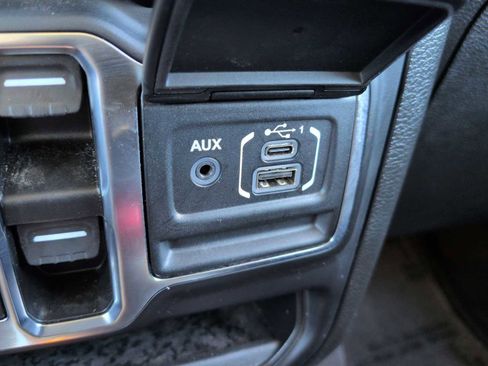 Used 2023 Jeep Wrangler Sport S image 31