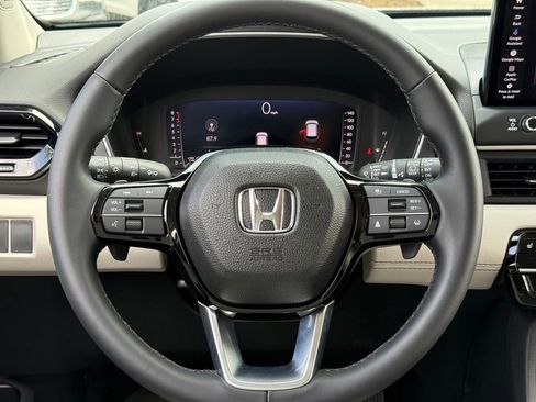 Certified 2026 Honda Pilot Touring image 23