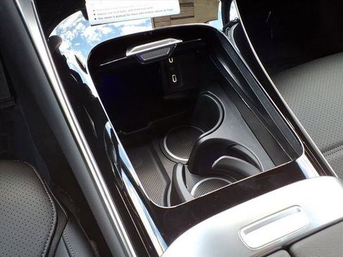 New 2026 Mercedes-Benz GLC 300 GLC 300 image 7