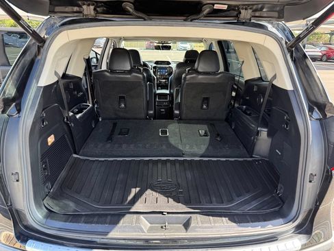 Used 2019 Subaru Ascent Limited AWD/4WD image 28
