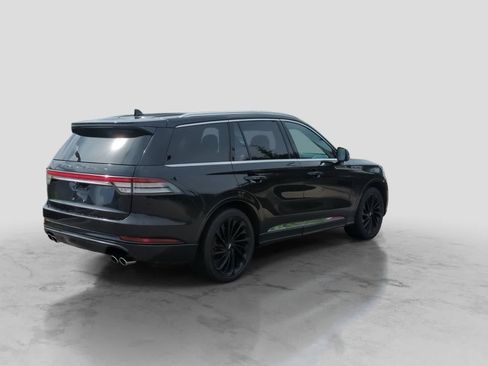 Used 2022 Lincoln Aviator Reserve w/ Equipment Group 201A AWD/4WD image 8
