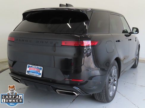 Used 2024 Land Rover Range Rover Sport Dynamic SE AWD/4WD image 3