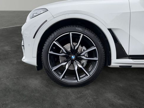 Used 2021 BMW X7 xDrive40i w/ M Sport Package AWD/4WD image 4
