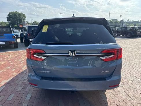 Used 2024 Honda Odyssey Elite image 13
